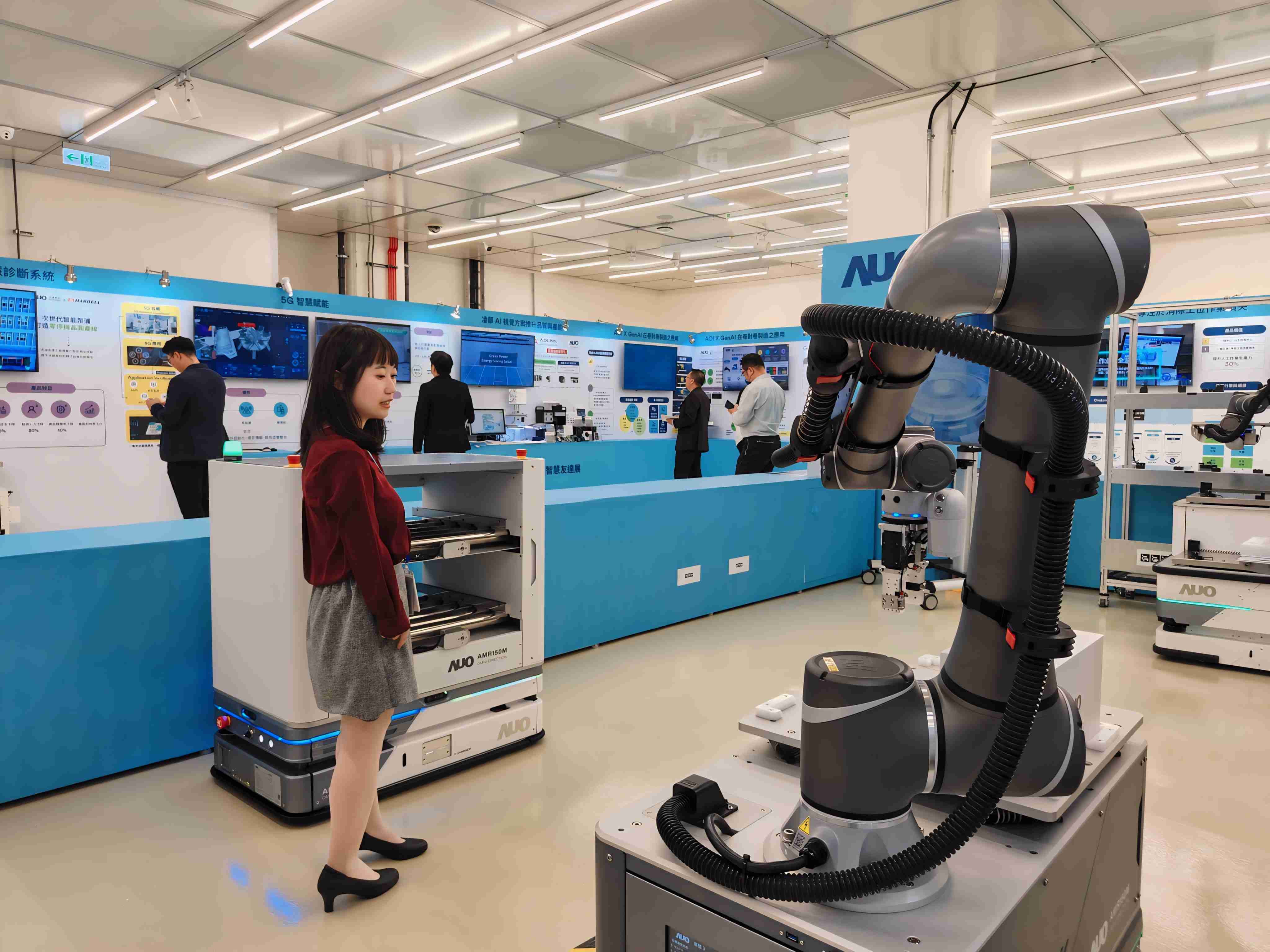 2024智能尊龙集团展邀集生态圈伙伴共同参展，，从数字应用、、净零减碳到能源发展，，创造全方位永续商机，，，，携手生态圈伙伴迈向永续未来