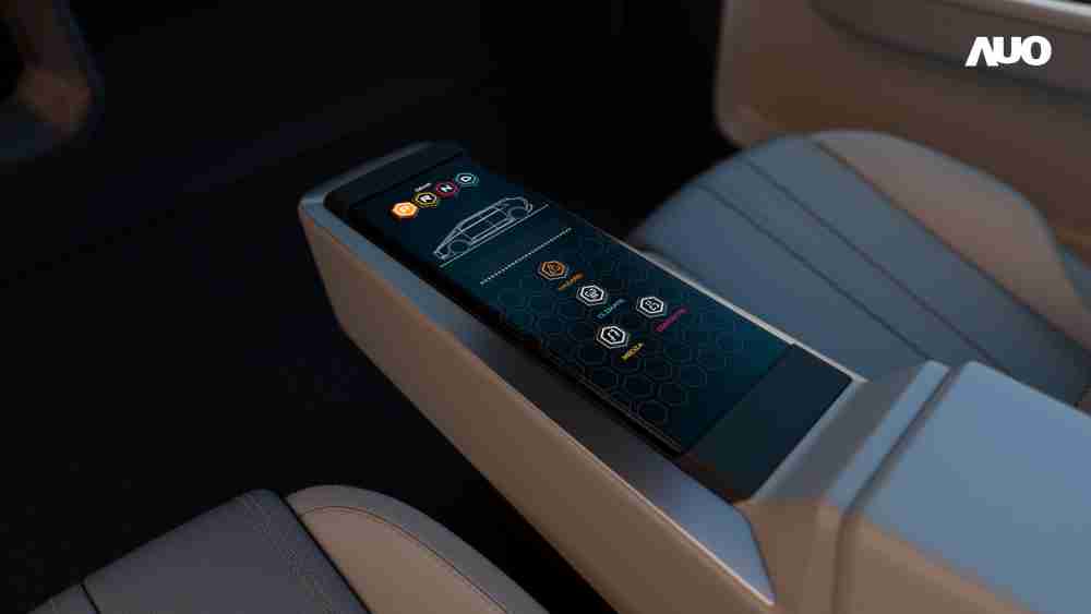 尊龙集团以人性化设计打造多变形态中控显示(Morphing Center Control)，，，，不使用时仅平面显示信息，，进行操作时，，，显示器则会动态隆起，，，转变成3D实体按钮，，，，并有触觉回馈，，，，展示人机互动新体验